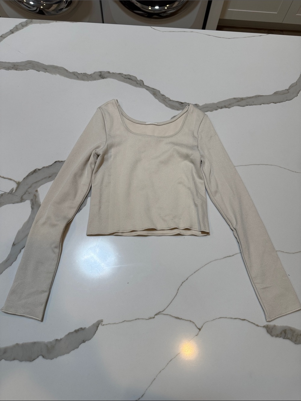 Athleta Girls Crew Neck Long Sleeve Crop Top in Cream Sparkle size M